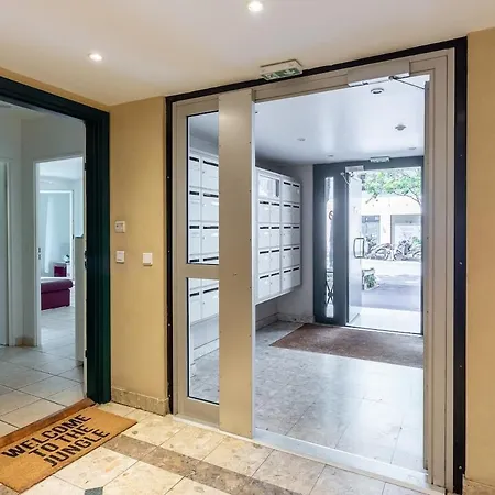 2 Bedrooms With Garden, 3 Mins Walk From Subway Châtillon