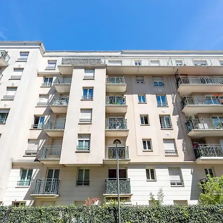 2 Bedrooms With Garden, 3 Mins Walk From Subway Appartamento *