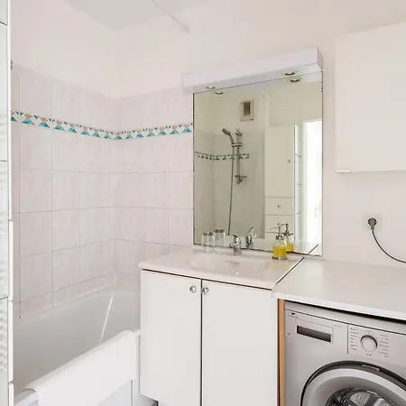 2 Bedrooms With Garden, 3 Mins Walk From Subway Châtillon