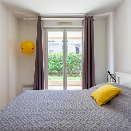 Appartamento 2 Bedrooms With Garden, 3 Mins Walk From Subway *