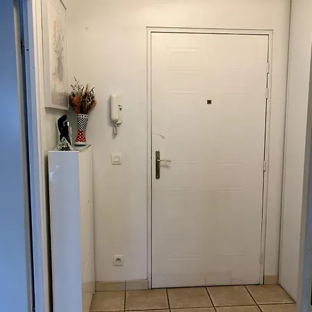 Appartamento 2 Bedrooms With Garden, 3 Mins Walk From Subway *